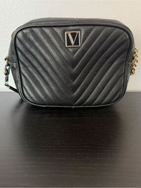 Quilted Crossbody Bag in Black with Gold Hardware